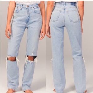 Abercrombie & Fitch Curve love The 90s Straight Ultra High Rise Jeans size 2/26R